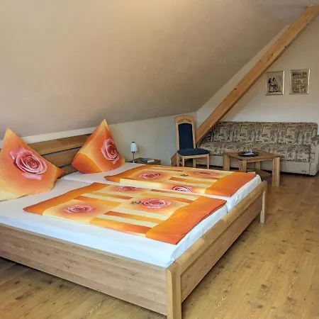 Gaestehaus Gaes 2* Trittenheim