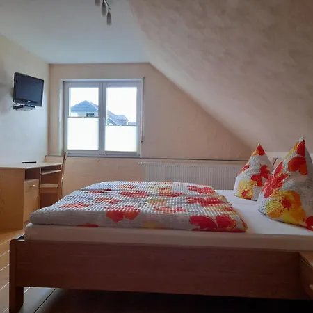 Gaestehaus Gaes Trittenheim