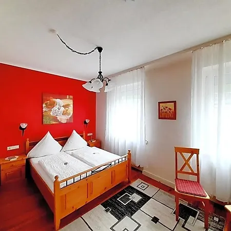 Gaestehaus Gaes Bed and breakfast 3*